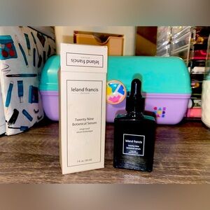 Leland Francis Twenty-Nine Botanical Serum